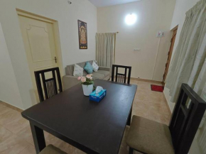 Cozy Stay 80ft Rd Indiranagar 2BHK 2BTH